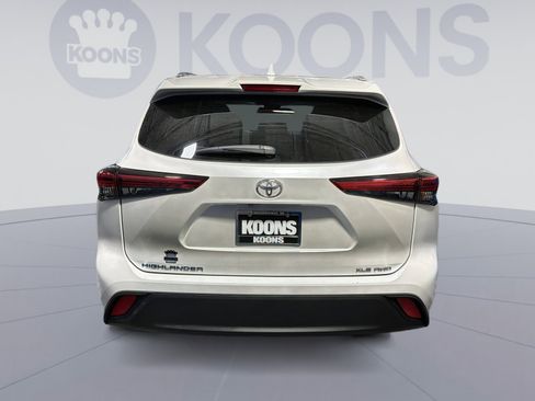 Used 2023 Toyota Highlander XLE image 15