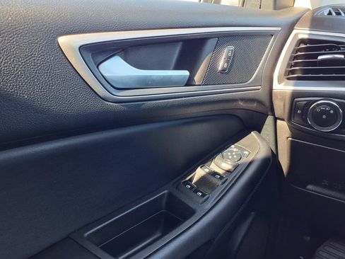 Used 2023 Ford Edge SEL w/ Convenience Package AWD/4WD image 21