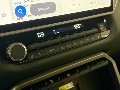 Certified 2026 Toyota Tundra Limited image 27