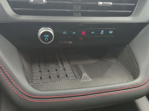 Used 2025 Ford Explorer ST image 16