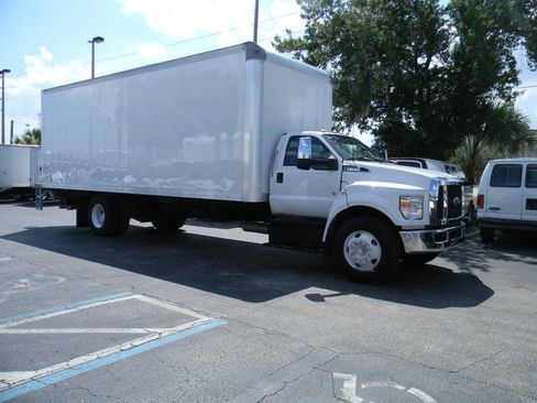 Used 2023 Ford F650 2WD Regular Cab Super Duty image 2