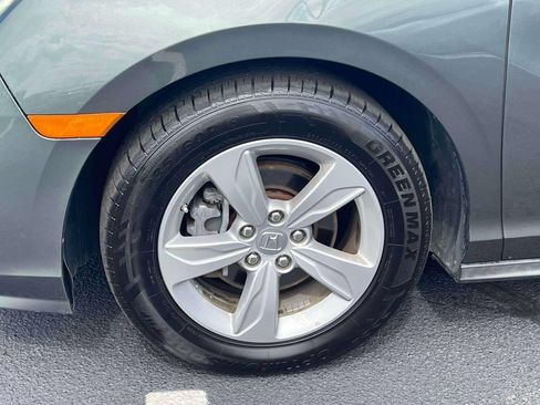 Used 2019 Honda Odyssey EX image 6