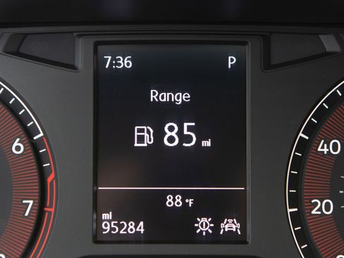 Used 2019 Volkswagen Jetta R-Line image 29