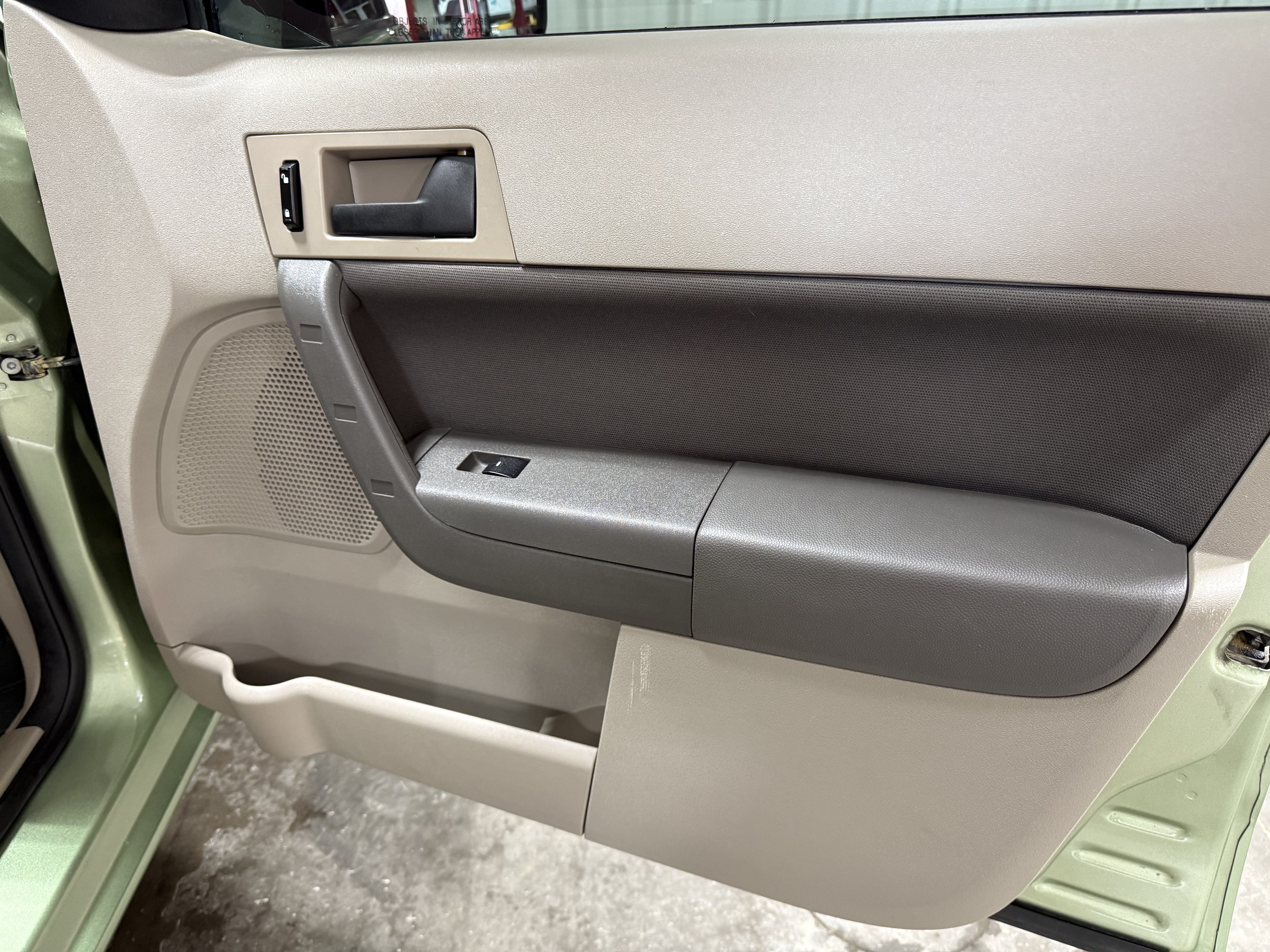Used 2008 Ford Focus Sedan FWD image 10