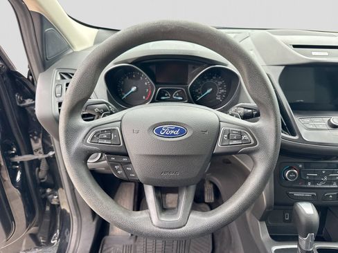 Used 2017 Ford Escape SE w/ Equipment Group 201A FWD image 23