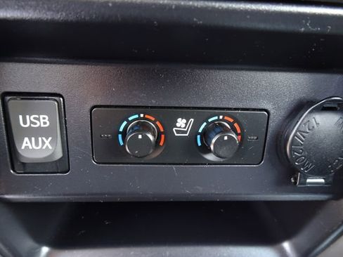 Used 2016 Toyota 4Runner Limited AWD/4WD image 27