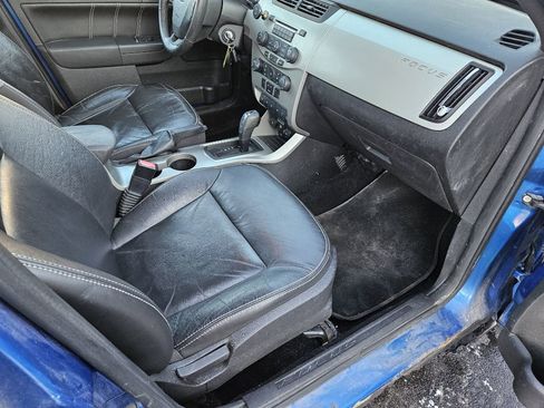 Used 2011 Ford Focus SES w/ 401A Rapid Spec Order Code image 14