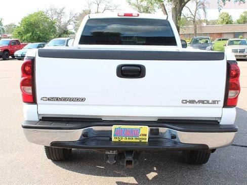 Used 2001 Chevrolet Silverado 2500 LS w/ Off-Road Skid Plate Pkg AWD/4WD image 22