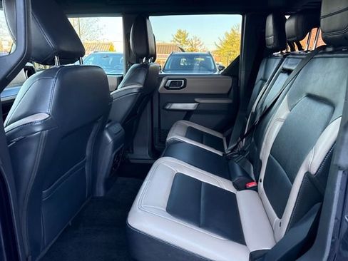 Used 2021 Ford Bronco Wildtrak image 25