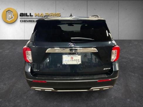 Used 2024 Ford Explorer XLT w/ Equipment Group 202A AWD/4WD image 10