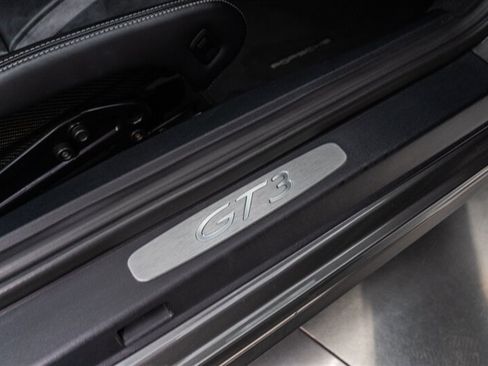 Used 2018 Porsche 911 GT3 RWD image 54