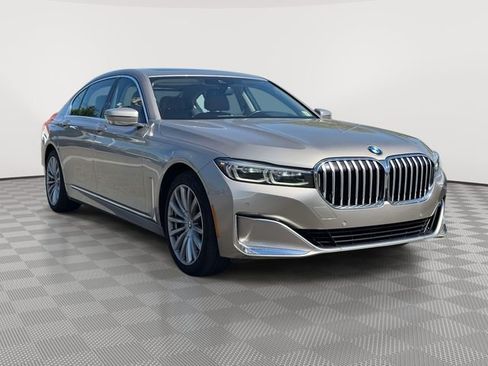 Used 2021 BMW 740i xDrive w/ Luxury Rear Seating Package AWD/4WD image 4