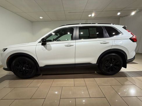 Used 2024 Honda CR-V Sport Touring image 2