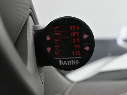 Used 2025 GMC Sierra 1500 Elevation w/ Preferred Package image 17