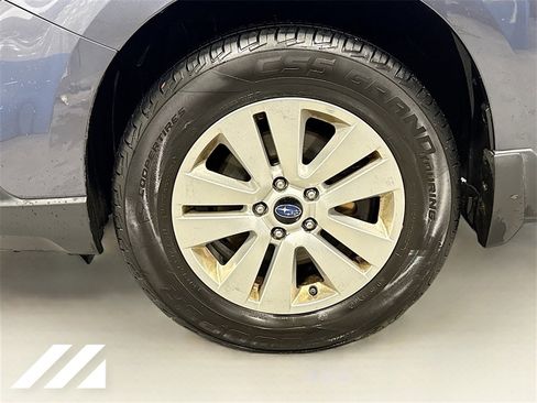 Used 2015 Subaru Outback 2.5i Premium image 31