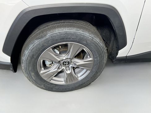 Used 2025 Toyota RAV4 XLE image 14