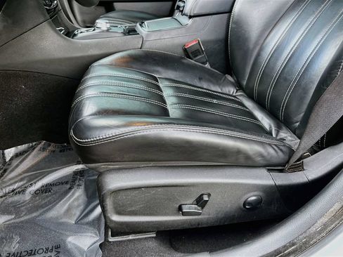 Used 2023 Chrysler 300 S RWD image 20