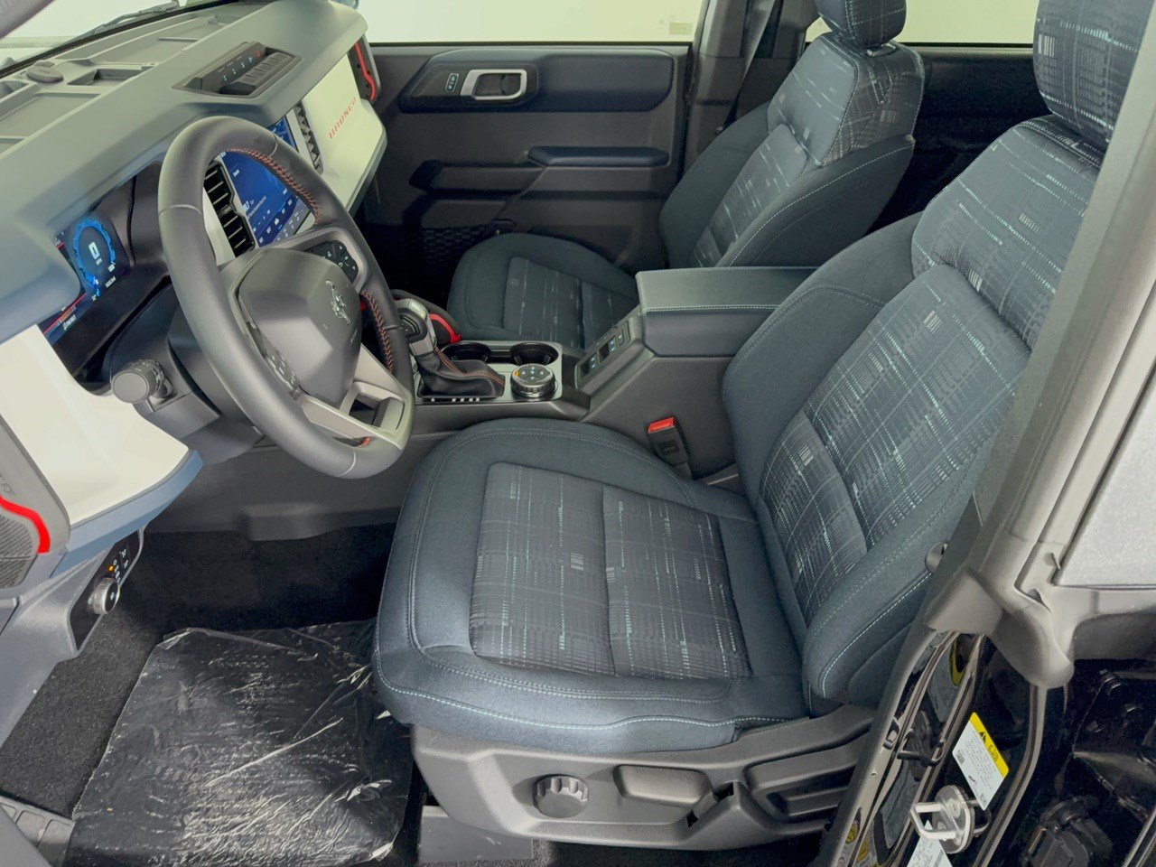 New 2026 Ford Bronco Heritage Edition AWD/4WD image 5