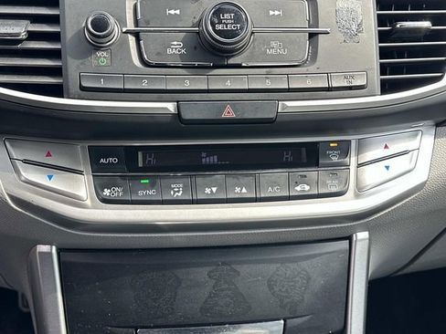 Used 2013 Honda Accord LX image 22