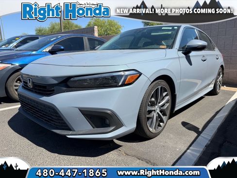Used 2023 Honda Civic Touring image 1