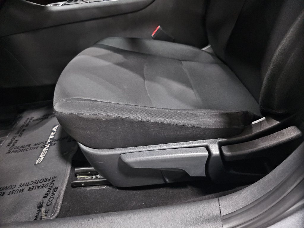 Used 2025 Nissan Sentra S FWD image 17