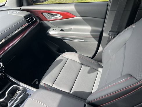 Used 2026 Chevrolet Traverse Z71 image 14