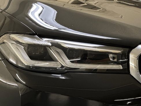 Used 2023 BMW 530e w/ Convenience Package image 10