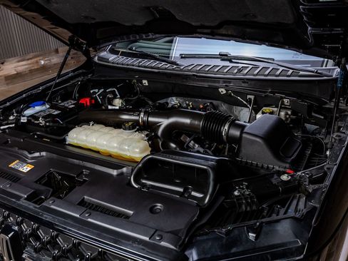 Used 2025 Lincoln Navigator Reserve w/ Jet Appearance Package image 39