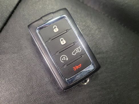 Used 2022 Jeep Grand Cherokee Limited 4xe image 32