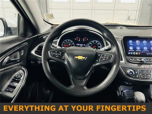 Used 2024 Chevrolet Malibu LT image 5