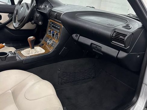 Used 2001 BMW Z3 3.0i RWD image 25