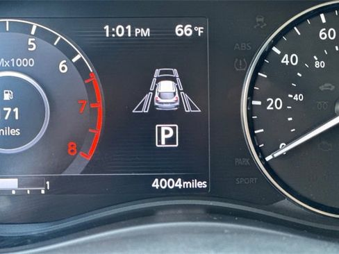 Used 2024 Nissan Kicks SR w/ SR Premium Package image 30