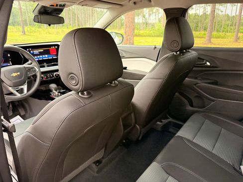 New 2026 Chevrolet Trax LT w/ Driver Confidence Package FWD image 26
