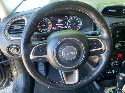 Used 2017 Jeep Renegade Limited AWD/4WD image 11