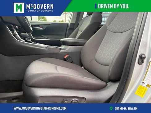Used 2023 Toyota RAV4 XLE w/ Convenience Package AWD/4WD image 12
