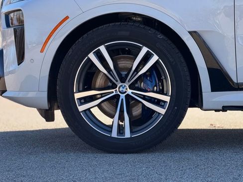 New 2026 BMW X7 xDrive40i w/ M Sport Package image 2