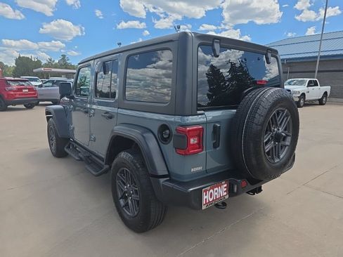 Used 2024 Jeep Wrangler Unlimited Sport AWD/4WD image 6