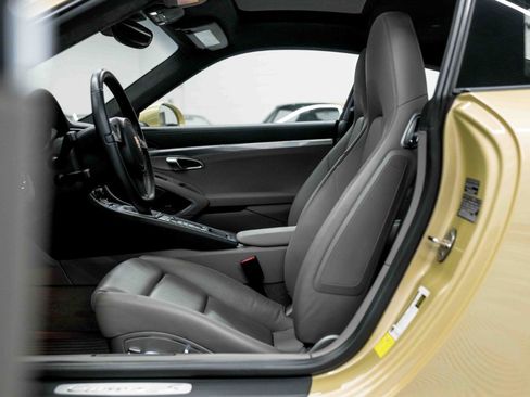 Used 2014 Porsche 911 Carrera S image 38
