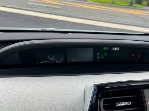 Used 2019 Toyota Prius LE FWD image 24