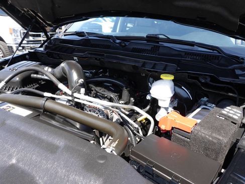 Used 2021 RAM 1500 Express w/ Wheel & Sound Group image 58