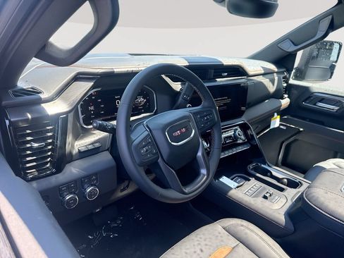 New 2026 GMC Sierra 2500 AT4 w/ AT4 Premium Plus Package AWD/4WD image 10