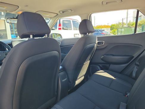 Used 2021 Hyundai Venue SEL w/ Cargo Package FWD image 15