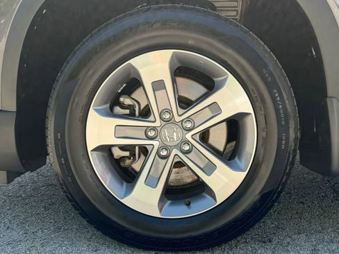 Used 2025 Honda Pilot EX-L image 9