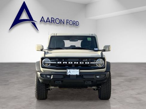 New 2025 Ford Bronco Outer Banks w/ Sasquatch Package image 8