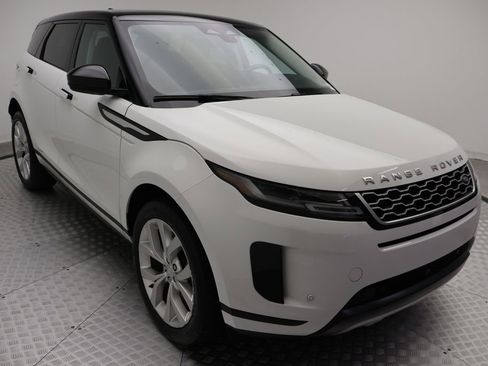 Used 2023 Land Rover Range Rover Evoque SE AWD/4WD image 6