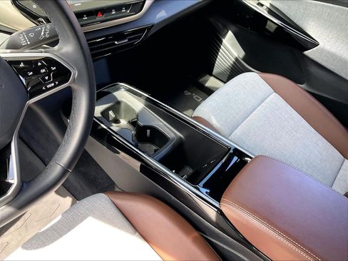 Certified 2023 Volkswagen ID.4 Pro RWD image 16