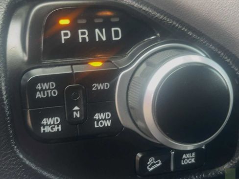 Used 2022 RAM 1500 Big Horn AWD/4WD image 18