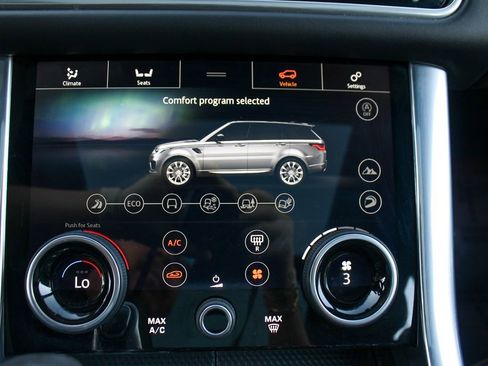 Used 2020 Land Rover Range Rover Sport HST image 31