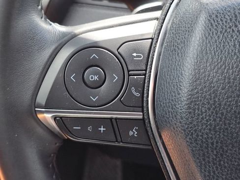 Used 2018 Toyota Camry XSE FWD image 17