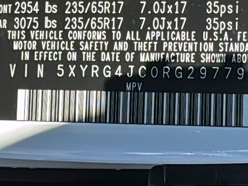 Certified 2024 Kia Sorento LX image 31